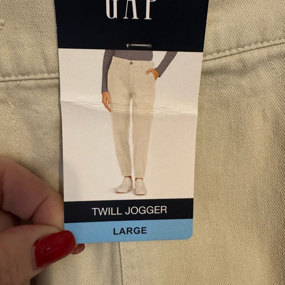 NWT GAP Women's Twill Jogger LARGE #J - Picture 1 of 10